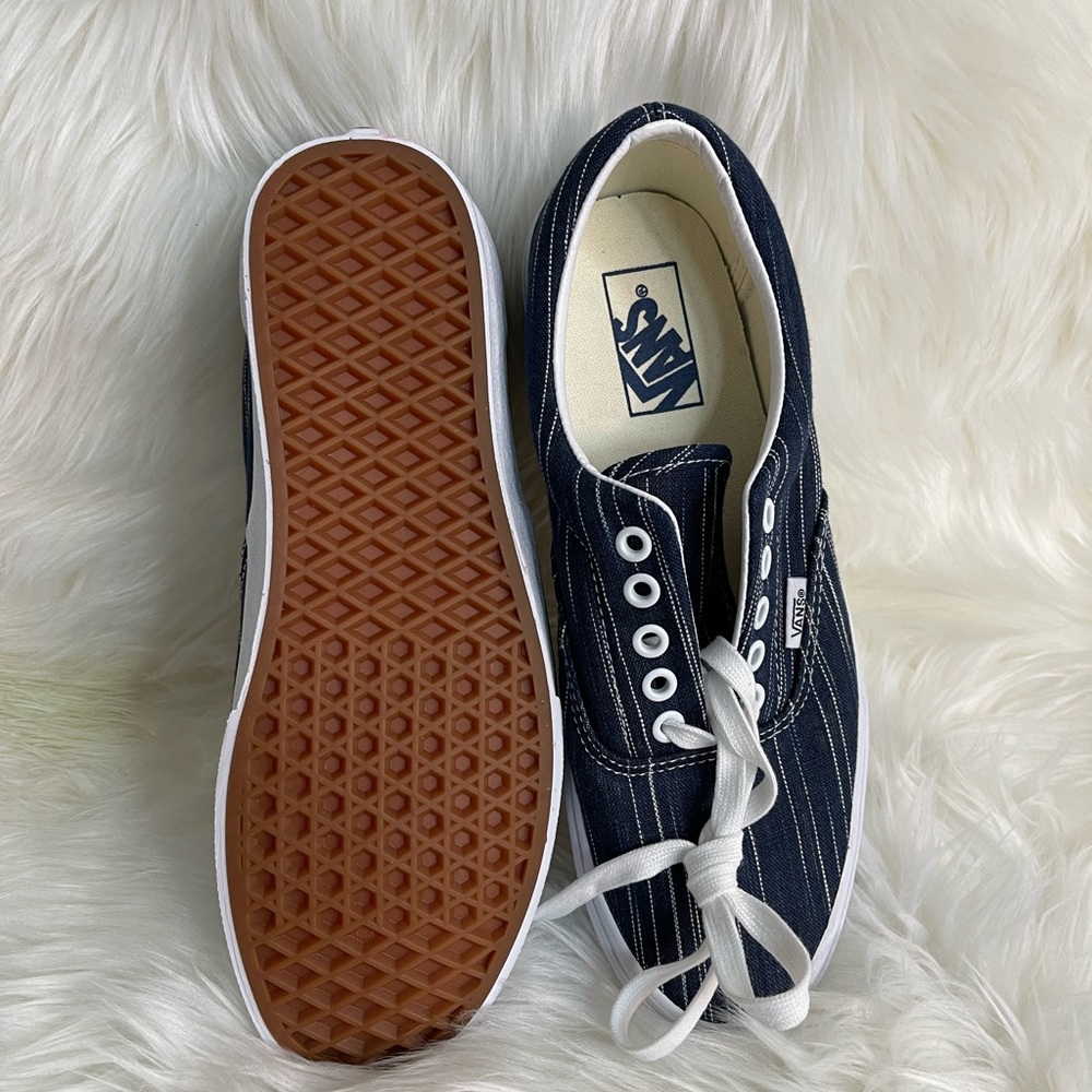 VANS - Picture 3 of 3